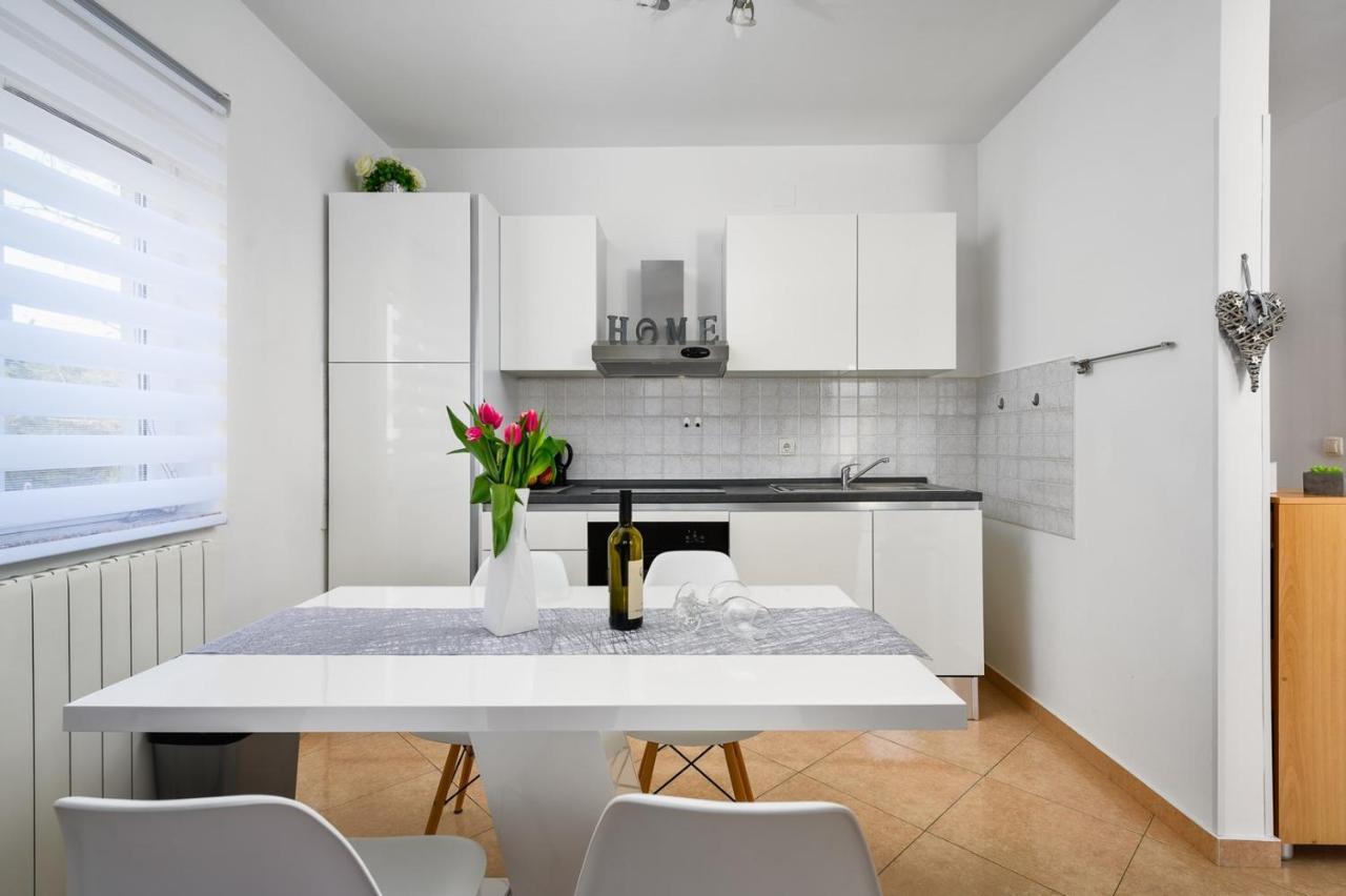 Bozica House With Apartments Murine エクステリア 写真